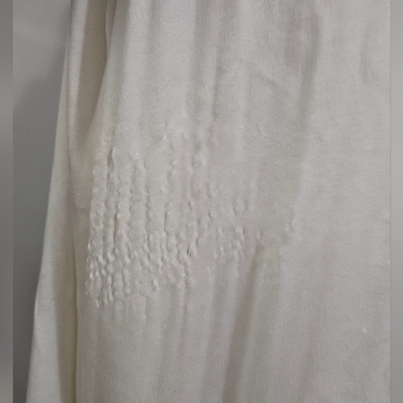 I.MAGNIN Cream vintage 100% silk button up long sleeve top. Size Large - Picture 10 of 11